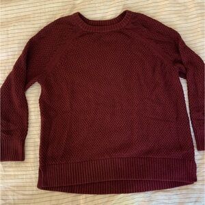 Maroon old navy knit sweater